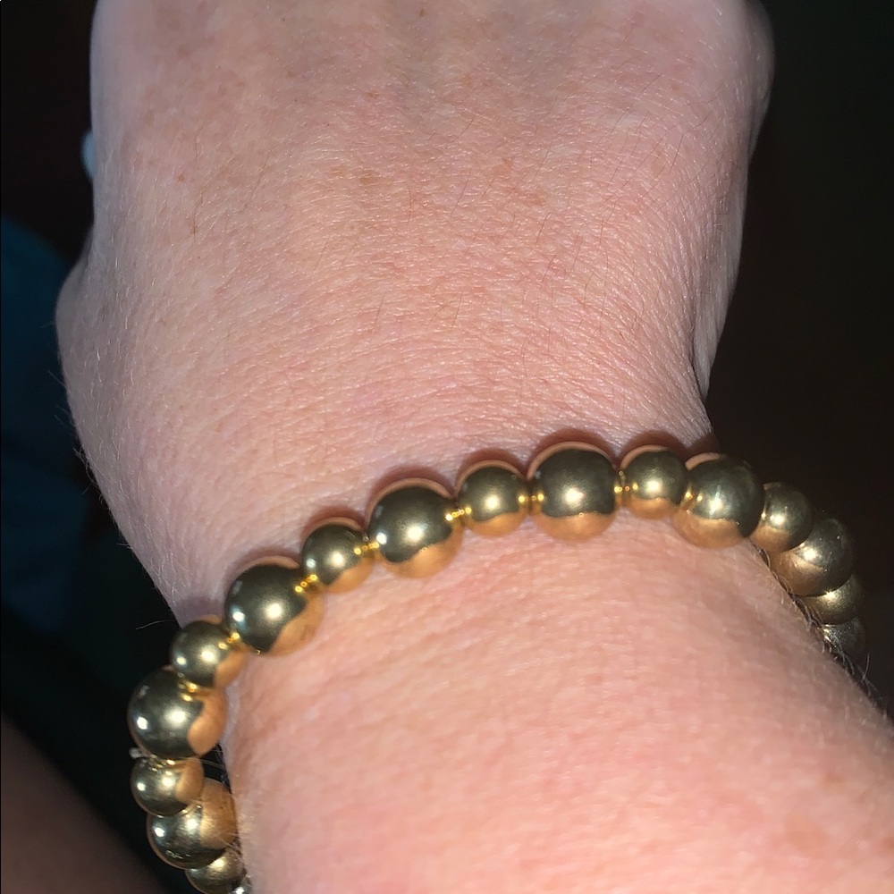 Elegant Gold Beaded Bracelet - Picture 4 of 5